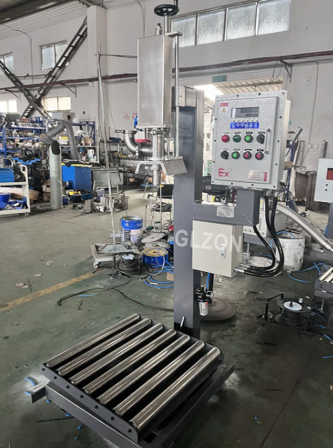 液體灌裝機(jī),稱(chēng)重灌裝機(jī),定量灌裝機(jī)