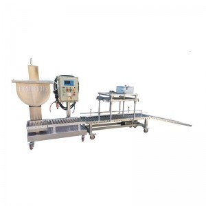 自動灌裝機(jī) 25L化工桶稱重  人工半自動工作 化肥液體 農(nóng)藥灌裝