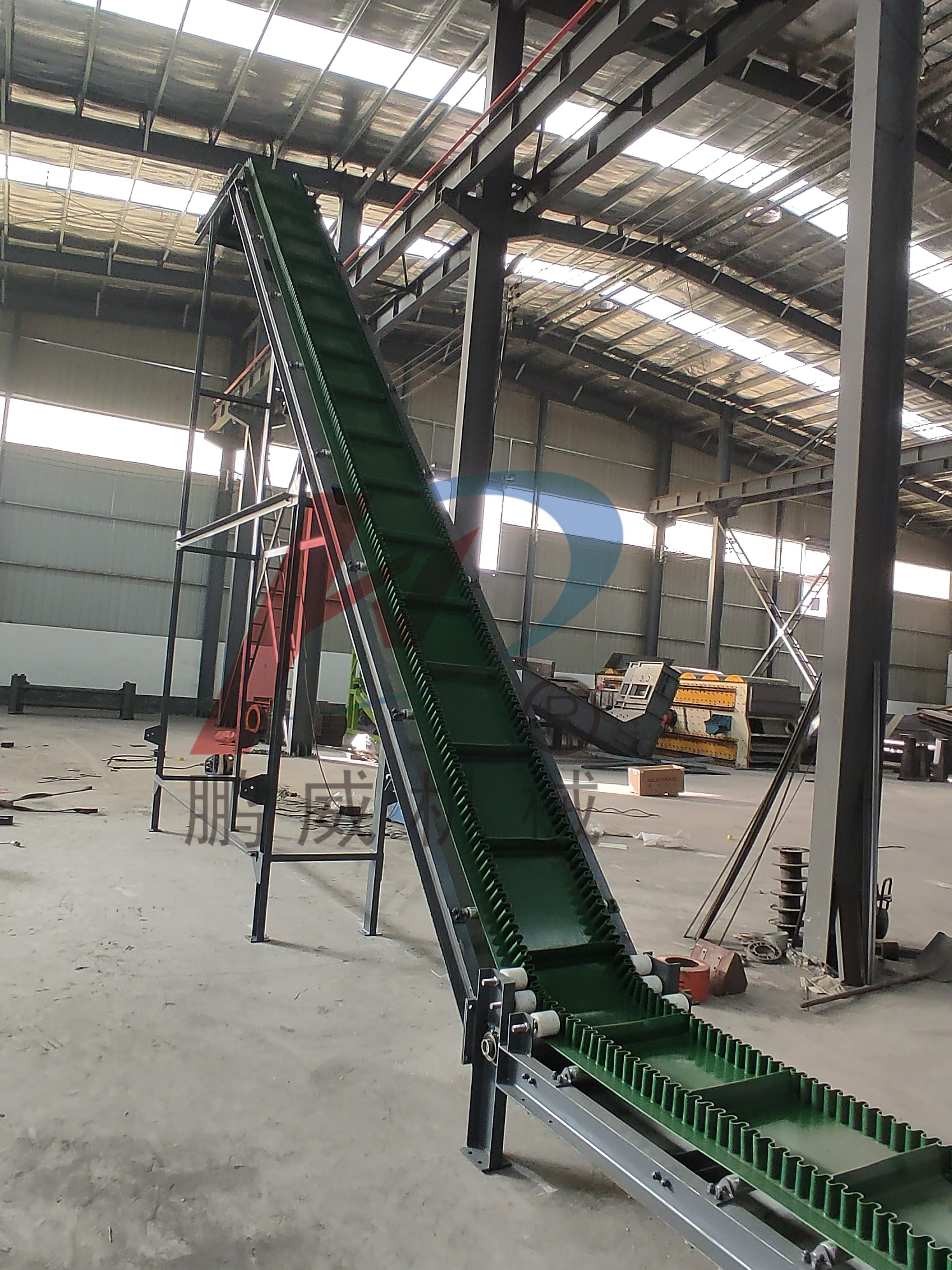 大傾角皮帶輸送機部件的名稱及用途